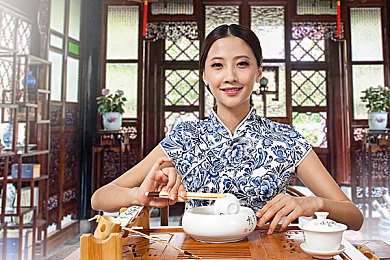 亚洲女人 黑人 乱种族:跨越种族,亚洲女性与黑人融合新篇章-1