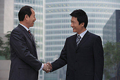一个男人睡着了也会抱着你代表什么,睡梦中紧抱你，男人心意何在？-3