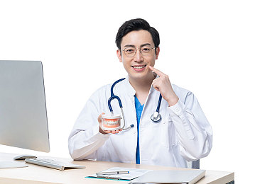 玩丰满女领导对白露脸HD,职场女神：丰满女领导自信成焦点-2