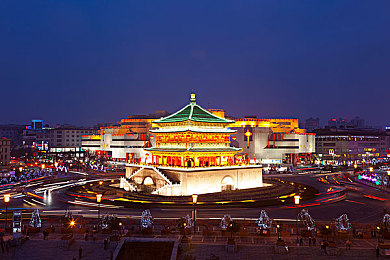 晚上睡不着偷偷看B站直播软件,深夜失眠，B站直播解忧愁-1