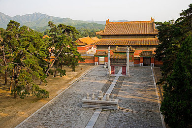 梦见往高山上爬是什么意思,梦攀高峰：揭秘人生挑战背后的寓意-4