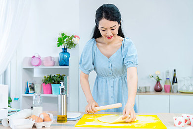 爆乳一区：时尚新宠，身材线条的艺术-2