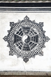 汽车故障灯亮了怎么办,汽车故障灯亮了？快速解决攻略大揭秘