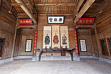 我成了生物课性实验的教具,学生生物实验受伤，教育安全引关注-2