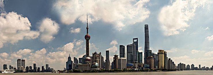 两个小伙打架的背景音乐,街头冲突音乐催化，引发社会反思-5