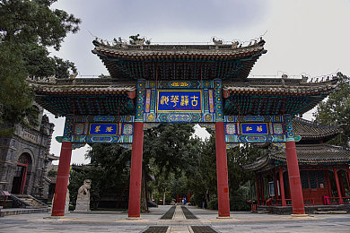东北55熟妇与小伙啪啪,退休教师与青年恋情，跨越年龄的爱情火花-3