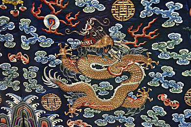 亚洲女人毛耸耸湿户：亚洲健身女神走红：汗水见证健康魅力-5