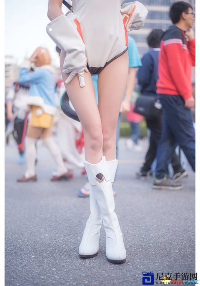 国内漫展这些COSER的美腿玩年 真不是女装大佬?