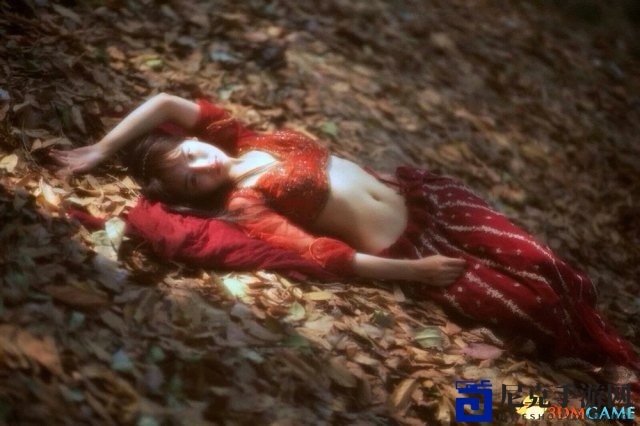 自然仙女风华绝代，网络女神南笙过往性感瞬间回顾